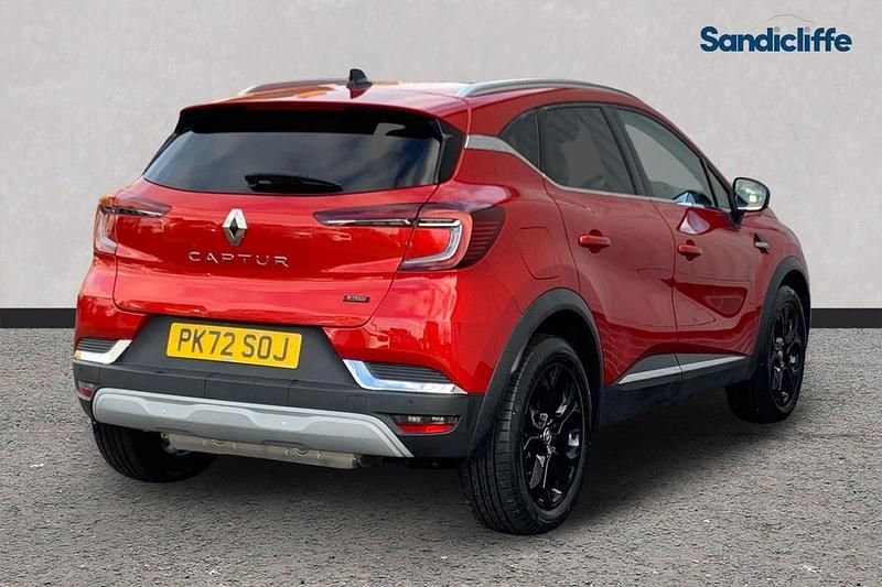 Used Renault Captur Techno 160 HP (117 kW) 2022 Red SUV