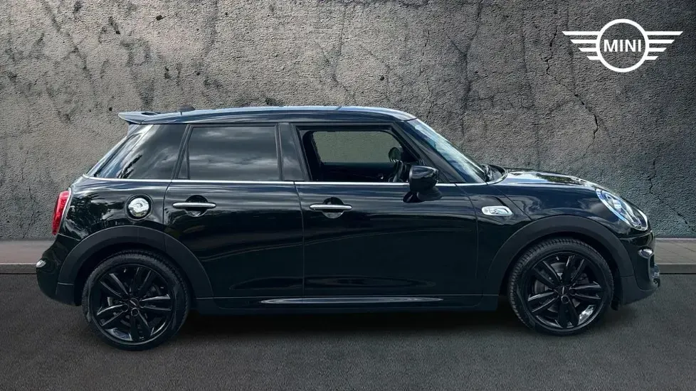 Used Mini Cooper S Hatch 189 HP (139 kW) 2021 Black Hatchback