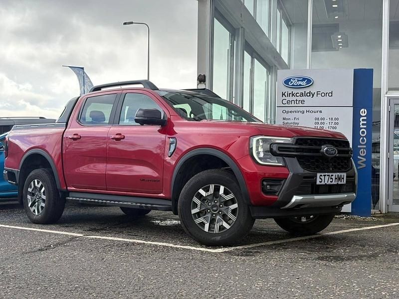 Used Ford Ranger Wildtrack 281 HP (206 kW) 2025 Red Pickup