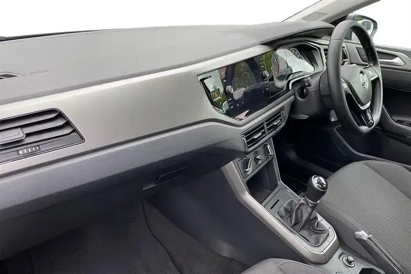 Usado VW Polo SE 95 HP (69 kW) 2019 Verde Citadino