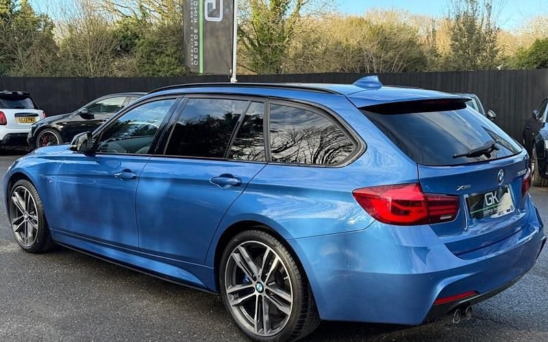 Used BMW 330 M Sport 258 HP (189 kW) 2018 Blue Estate