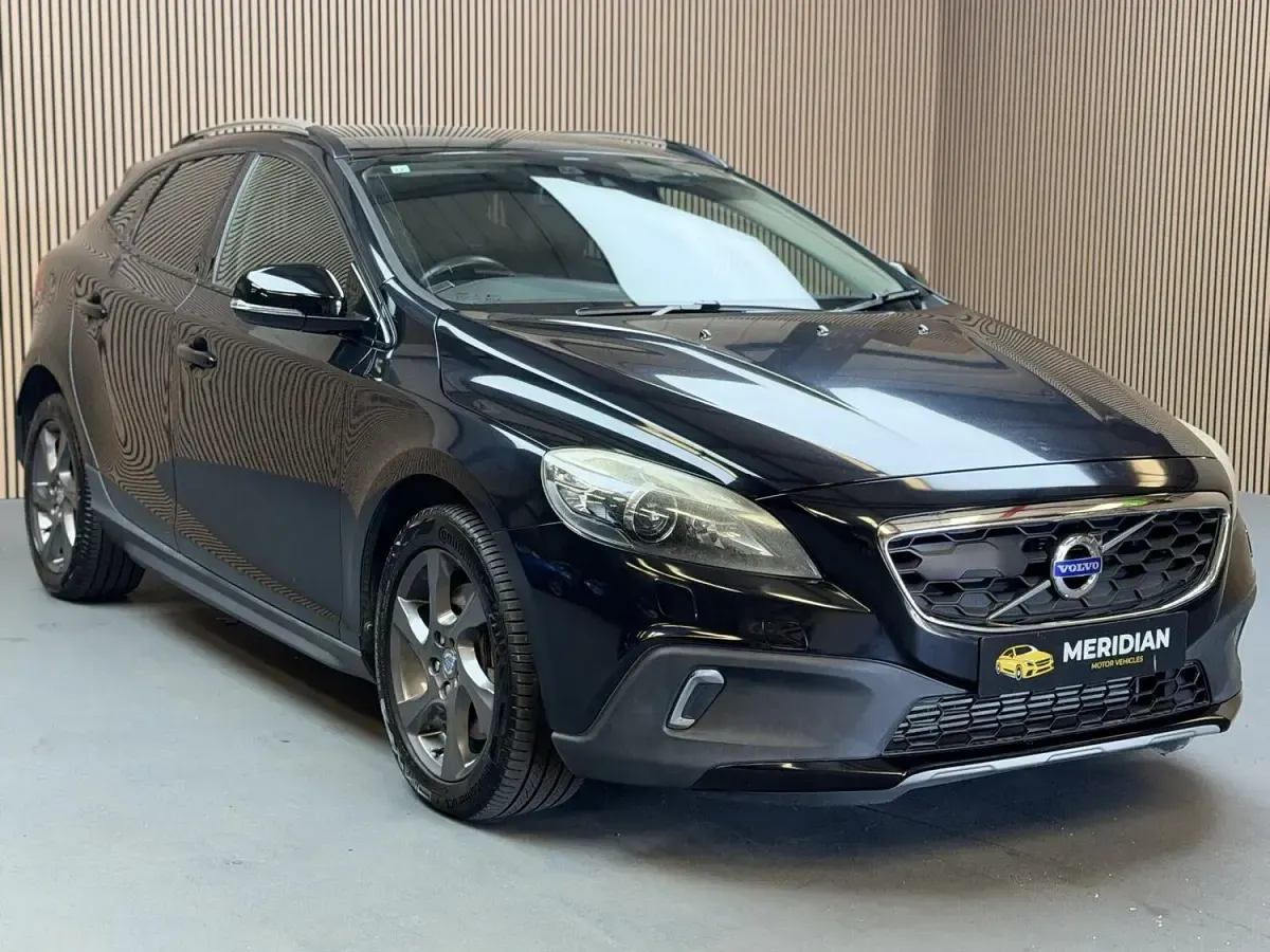 Used Volvo V40 R-Design 2013 Black Hatchback