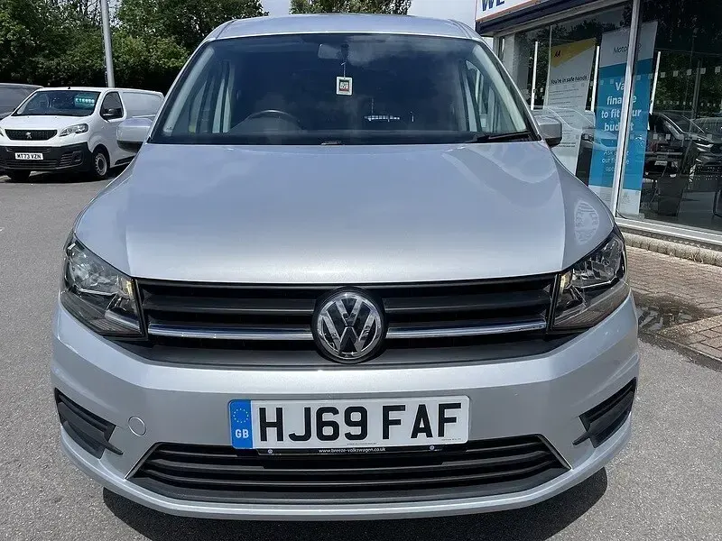 Used VW Caddy Trendline 102 HP (75 kW) 2019 Silver MPV