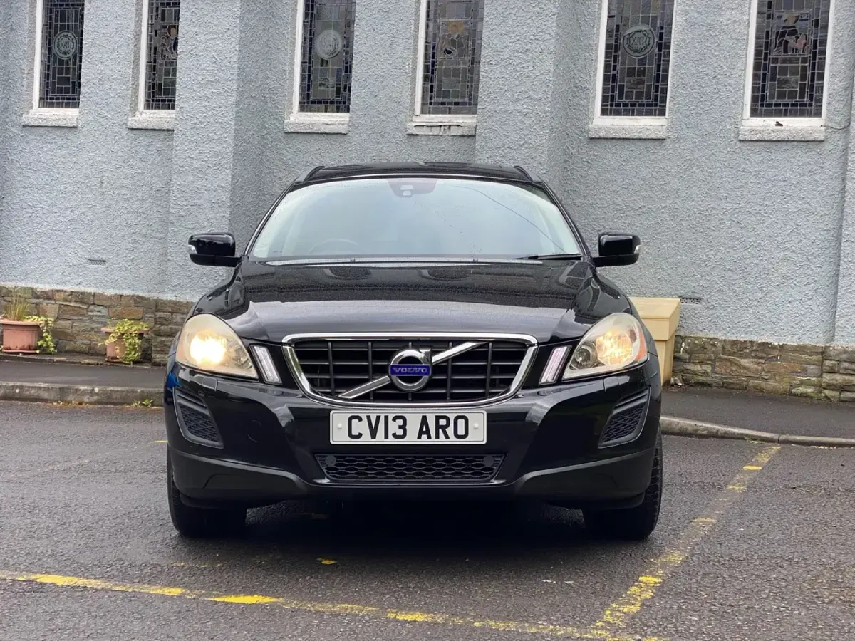 Used Volvo XC60 SE 215 HP (158 kW) 2013 Black SUV