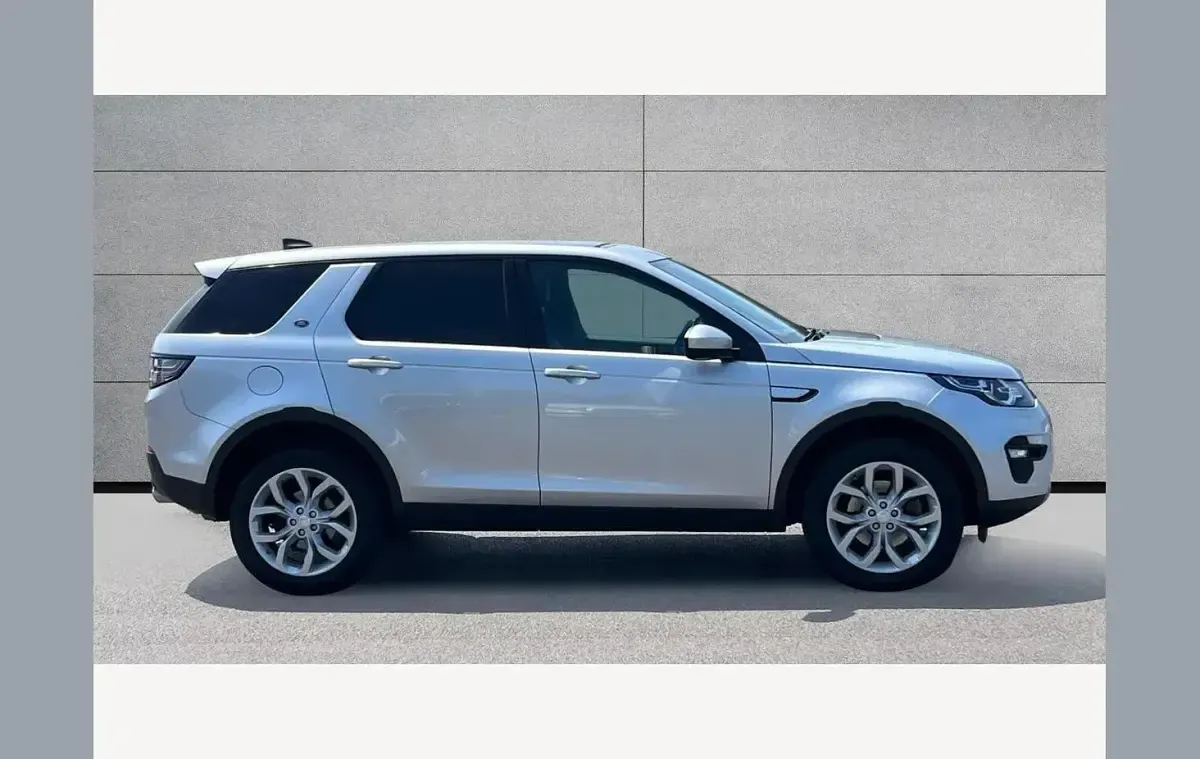 Used Land Rover Discovery Sport HSE 178 HP (130 kW) 2019 Silver SUV