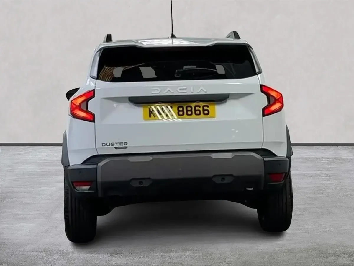 Used Dacia Duster Journey 155 HP (114 kW) 2026 White Hatchback