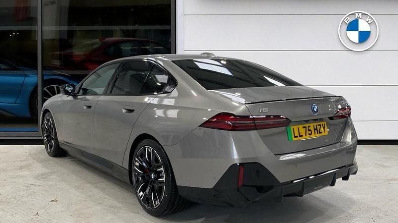 Used BMW i5 Shadowline 436 kW (593 HP) 2025 Grey