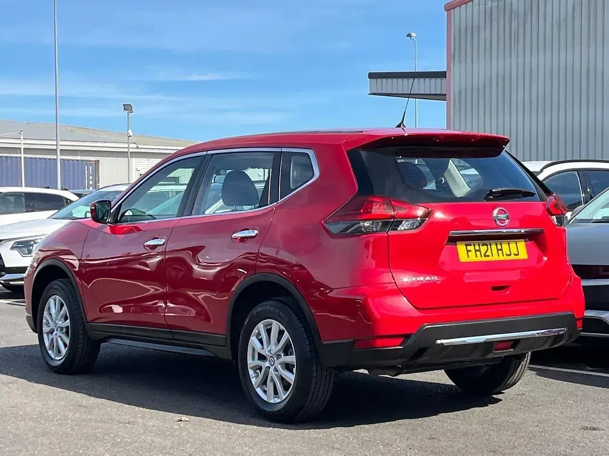 Used Nissan X-Trail S 158 HP (116 kW) 2021 Red SUV