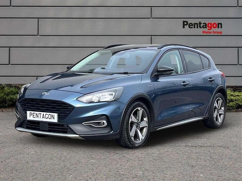 Used Ford Focus Active 120 HP (88 kW) 2020 Blue Hatchback