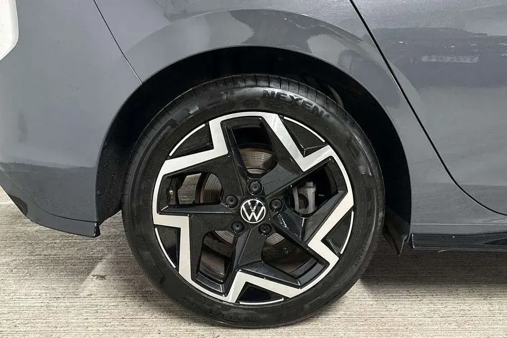 Used VW Golf VIII R-line 150 HP (110 kW) 2025 Grey Hatchback