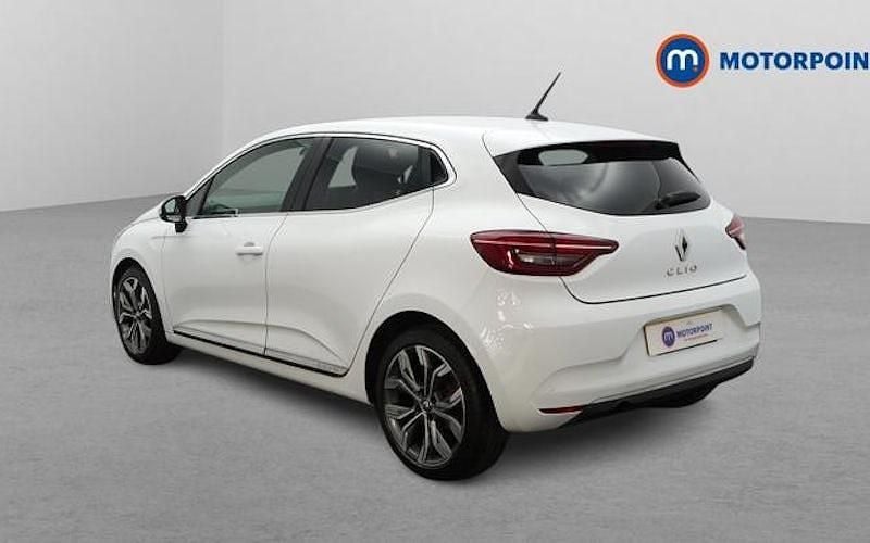 Used Renault Clio V Version S 101 HP (74 kW) 2020 White Hatchback