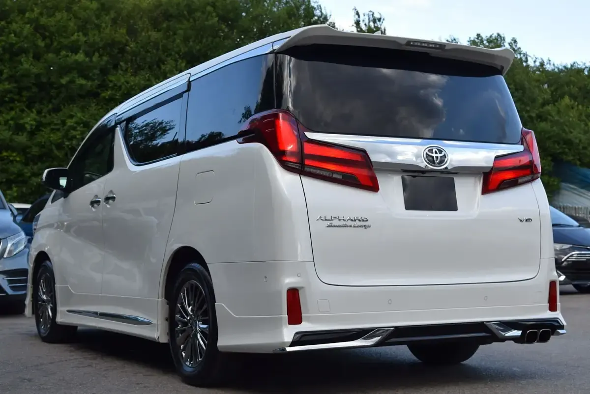 Used Toyota Alphard Executive 2024 White MPV