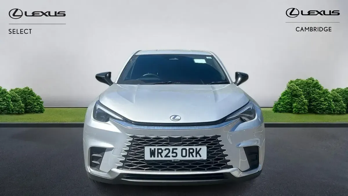 Used Lexus LBX 136 HP (100 kW) 2025 Silver SUV