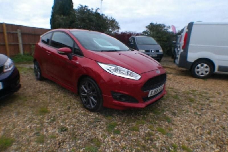 Red Used 2016 Ford Fiesta ST-Line Hatchback | £5,495 (Fair price) - Image 1/1
