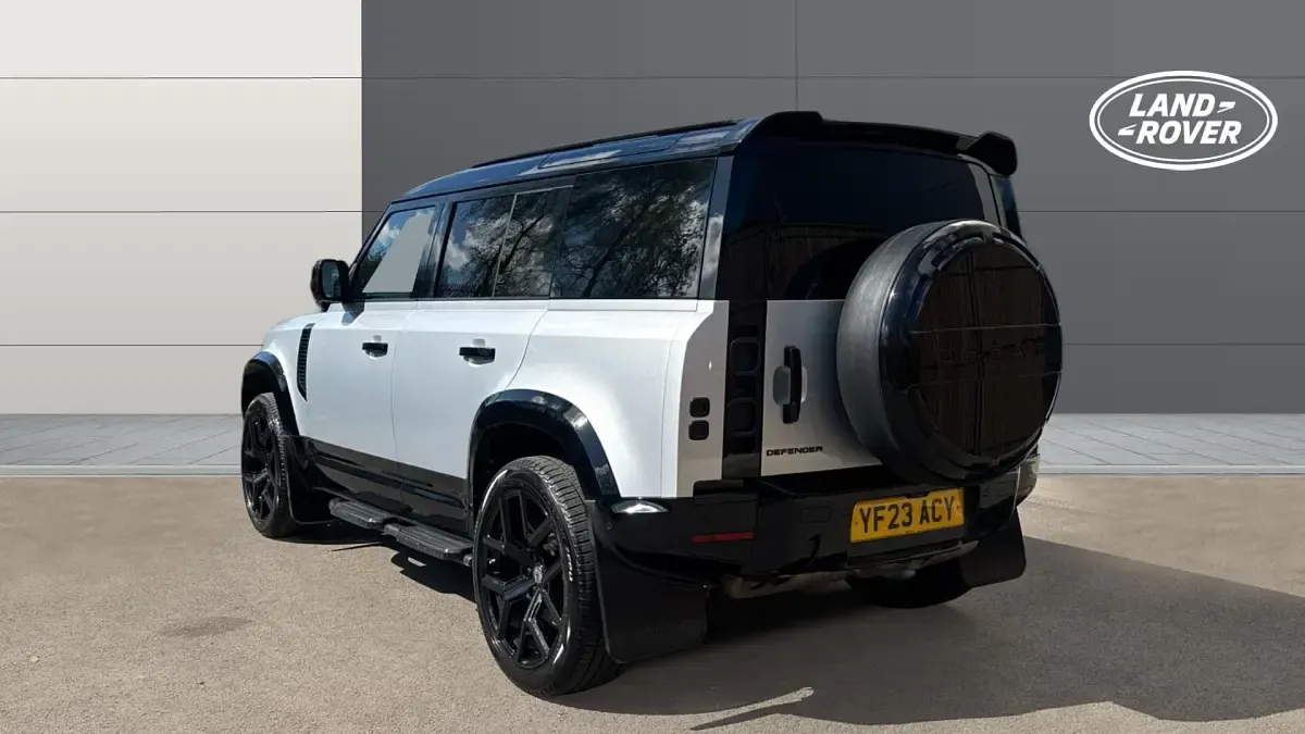 Usado Land Rover Defender SE 249 CV (183 kW) 2023 SUV
