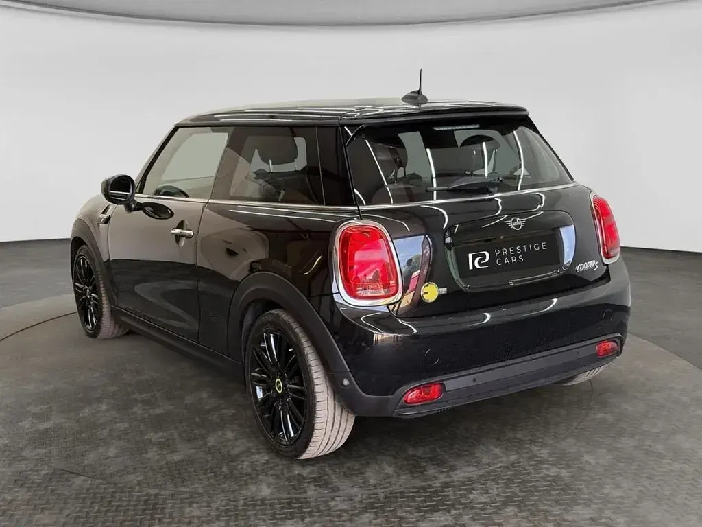 Used Mini Cooper SE Hatch 135 kW (184 HP) 2023 Black Hatchback