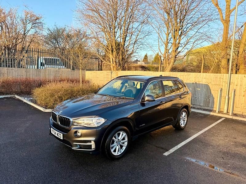 Begagnad BMW X5 Executive 2014 Grå SUV