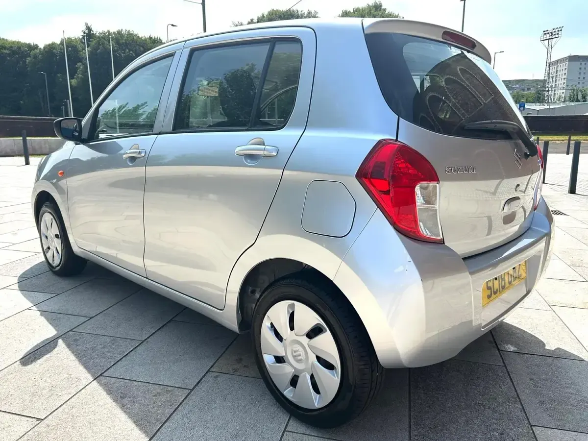 Used Suzuki Celerio 68 HP (50 kW) 2018 Silver Hatchback