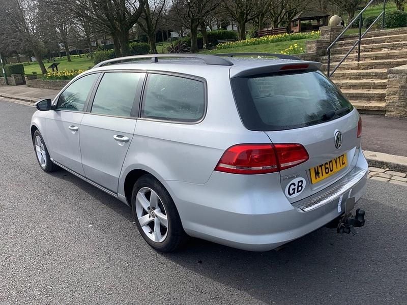 Used VW Passat S 105 HP (77 kW) 2011 Silver Estate