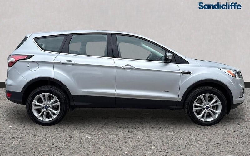 Used Ford Kuga Titanium 182 HP (133 kW) 2017 Silver SUV