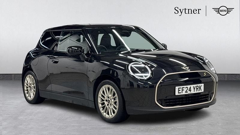 Black Used 2024 Mini Cooper SE Hatch Hatchback | £26,750 - Image 1/4