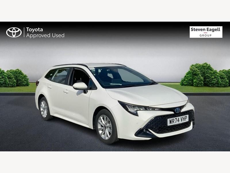 White Used 2024 Toyota Corolla Estate | £25,049 (A bit pricey) - Image 1/3