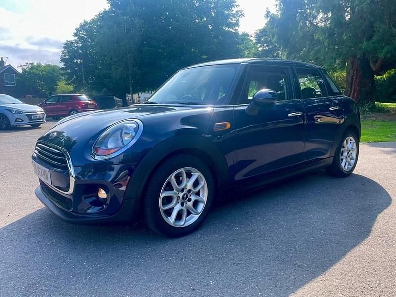 Used Mini Cooper Hatch 136 HP (100 kW) 2016 Blue Hatchback