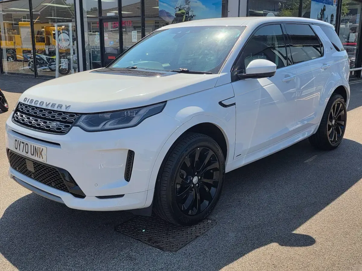 Used Land Rover Discovery Sport R-Dynamic 309 HP (227 kW) 2020 White SUV