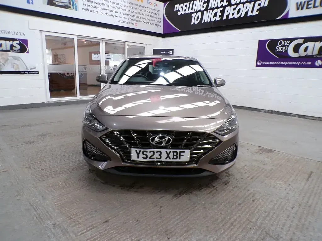 Used Hyundai i30 SE 120 HP (88 kW) 2023 Bronze Hatchback