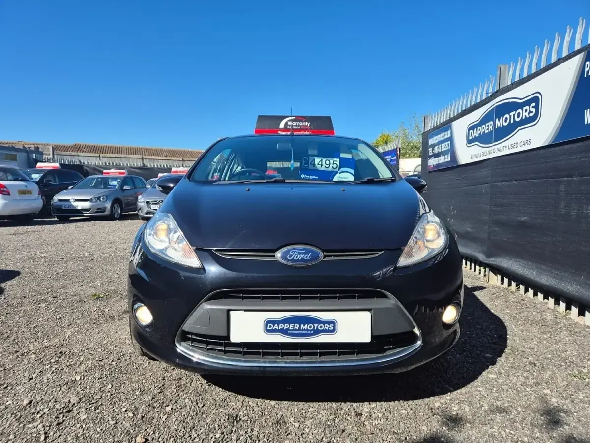 Używany Ford Fiesta Zetec 2012 Czarny Hatchback