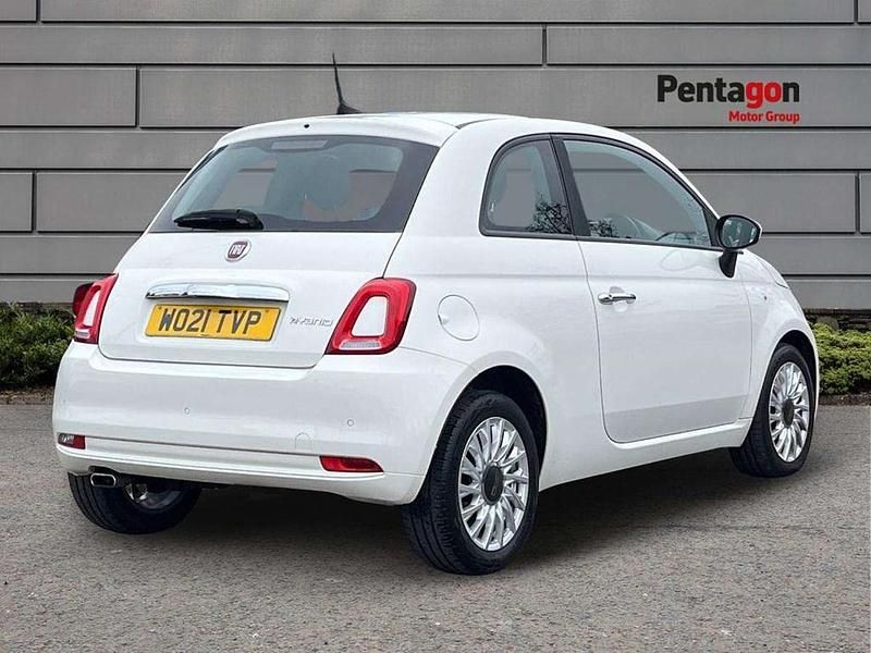 Used Fiat 500 Lounge 70 HP (51 kW) 2021 White Hatchback