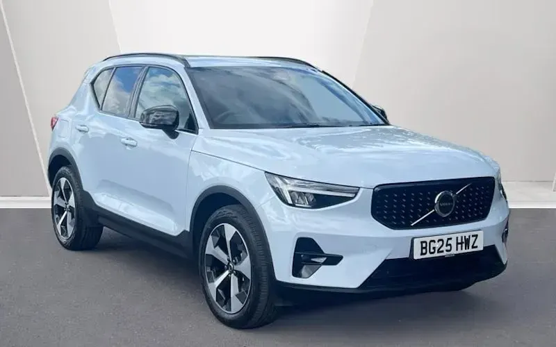 Usado Volvo XC40 Plus 197 CV (144 kW) 2026 SUV