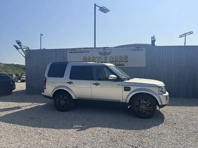 Used Land Rover Discovery 4 Graphite 256 HP (188 kW) 2016 Silver SUV