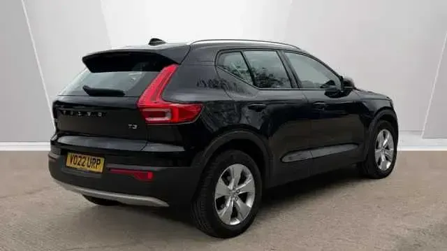 Usado Volvo XC40 Momentum 161 HP (118 kW) 2022 Preto SUV