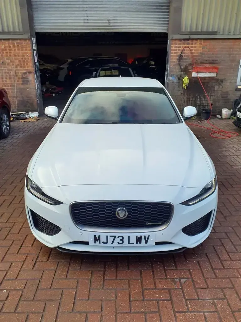 Used Jaguar XE R-Dynamic 204 HP (150 kW) 2023 White Sedan
