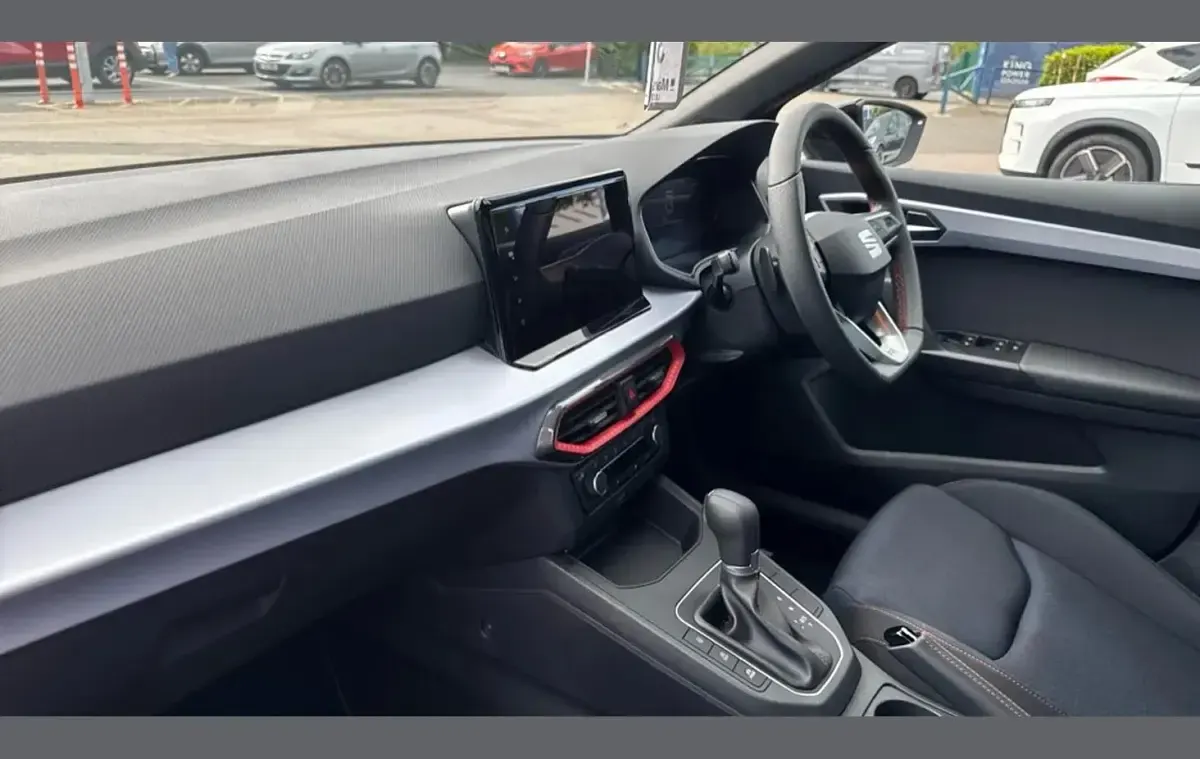 Novo Seat Ibiza FR 115 HP (84 kW) 2025 Azul Citadino