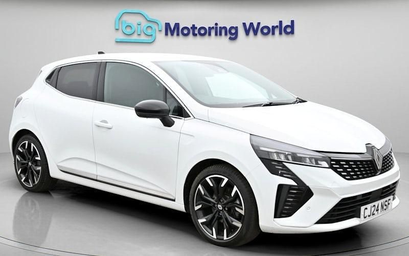 Used Renault Clio V Techno 143 HP (105 kW) 2025 Hatchback