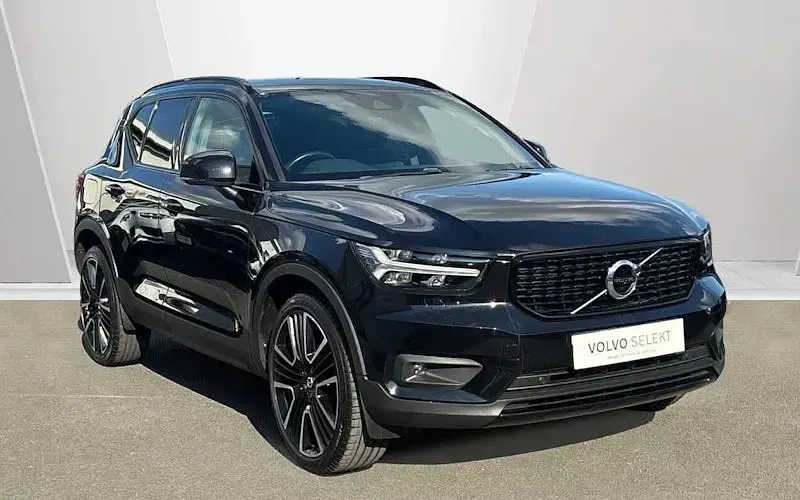 Usado Volvo XC40 R-Design Pro 163 HP (119 kW) 2021 SUV