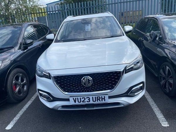White Used 2023 MG HS Exclusive SUV | £14,940 (Fair price) - Image 1/1