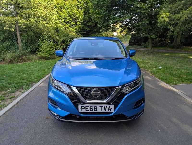 Used Nissan Qashqai Acenta Premium 115 HP (84 kW) 2018 Blue SUV