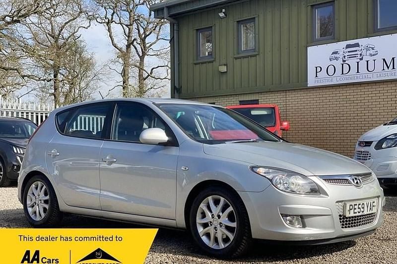 Used Hyundai i30 108 HP (79 kW) 2009 Silver Hatchback