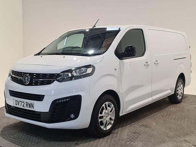 Used Vauxhall Vivaro Sportive 100 HP (73 kW) 2022 White MPV