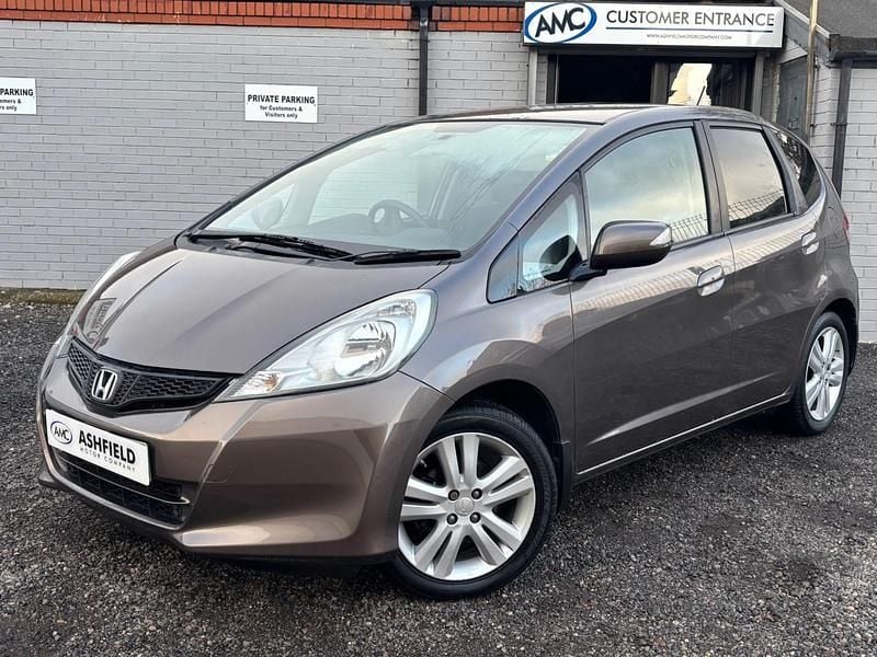 Used Honda Jazz ES 2015 Brown Hatchback