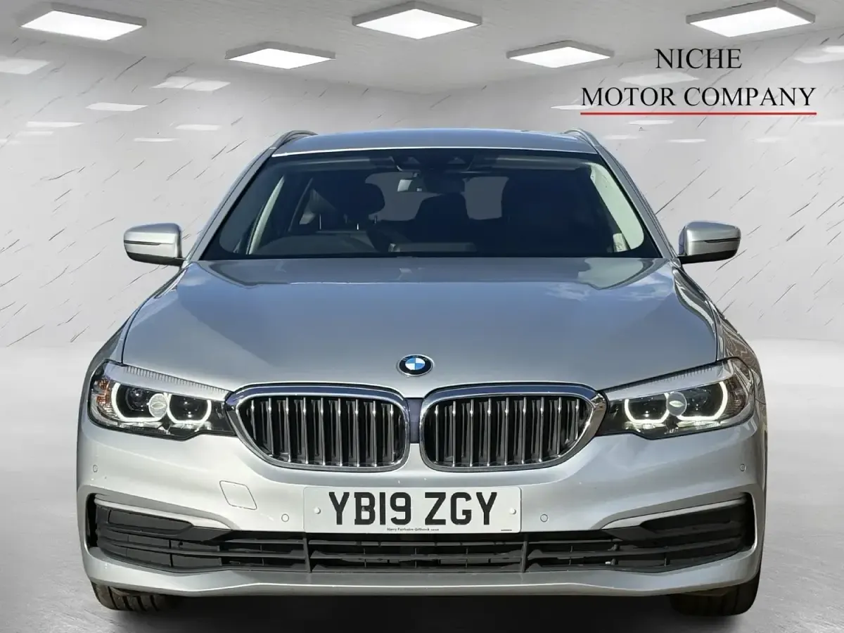 Gebraucht BMW 520 Impressive 2019 Silber Kombi