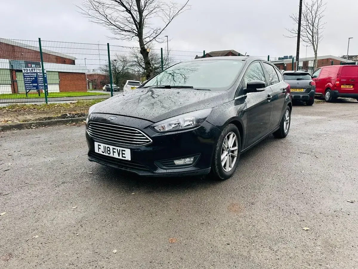 Used Ford Focus Zetec 125 HP (91 kW) 2018 Black Hatchback
