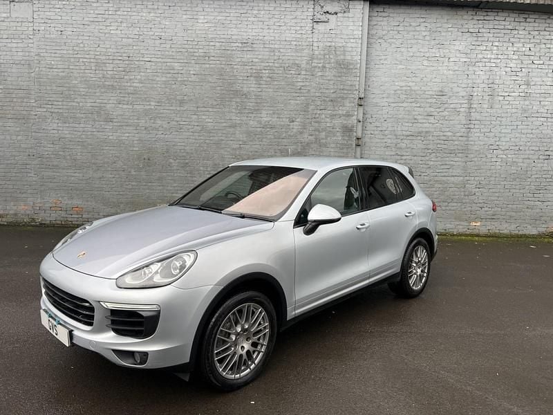 Used Porsche Cayenne 262 HP (192 kW) 2015 Silver SUV
