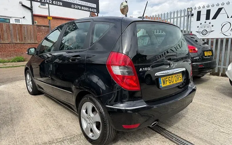Used Mercedes A180 Avantgarde 109 HP (80 kW) 2010 Black Hatchback