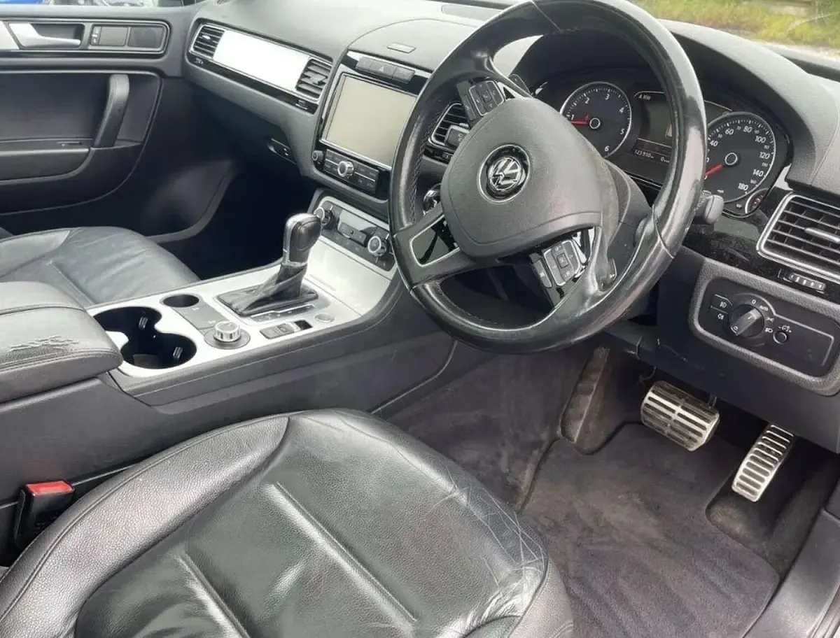 Used VW Touareg R-line 2014 Black SUV