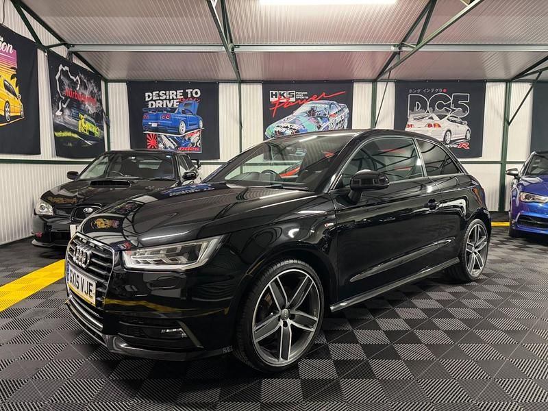 Usado Audi A1 S-Line 125 HP (91 kW) 2015 Preto Citadino