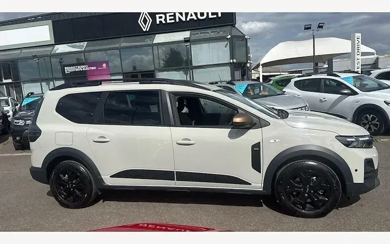 New Dacia Jogger Extreme 158 HP (116 kW) 2026 Beige MPV